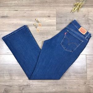 50% Off Sale! LEVI’S • 515 Bootcut Jeans Size 8S